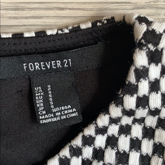 Checkered forever 21 tank /crop top - Picture 4 of 4